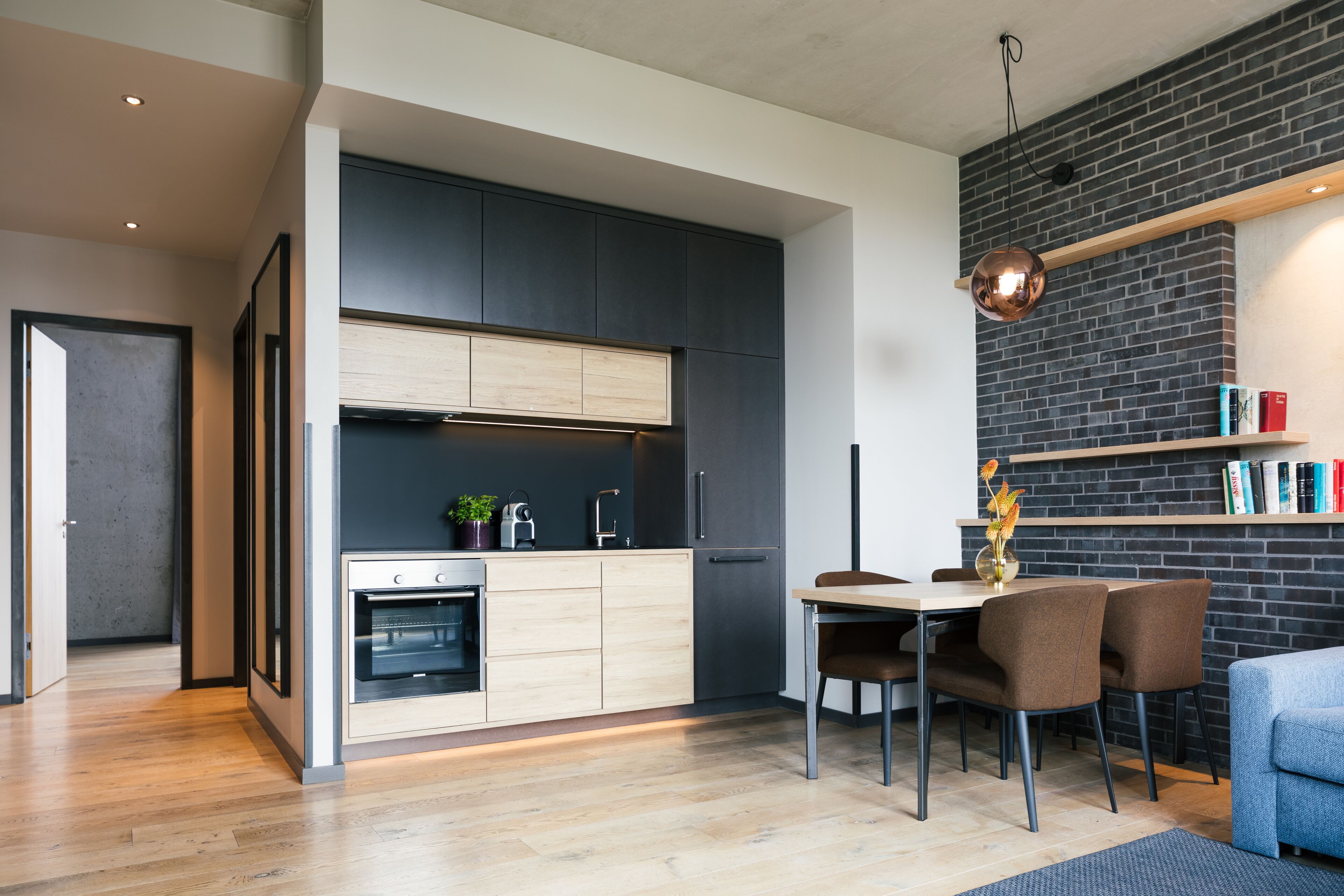 Bird's Nest Penthouse | Eigene Küche | Kühlschrank, Ofen, Herdplatte, Geschirrspüler