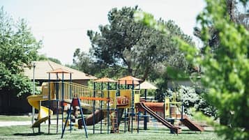 Außen-Kinderspielplatz