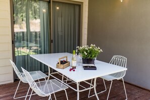 Cabin (Duvdevan) | Balcony - Ein Zivan Tourism (Ein Zivan)