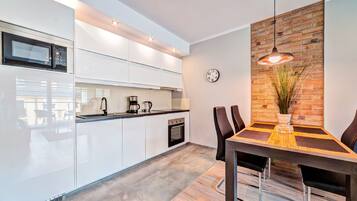 Apartment (Everest) | Eigene Kochnische | Großer Kühlschrank, Mikrowelle, Ofen, Herdplatte