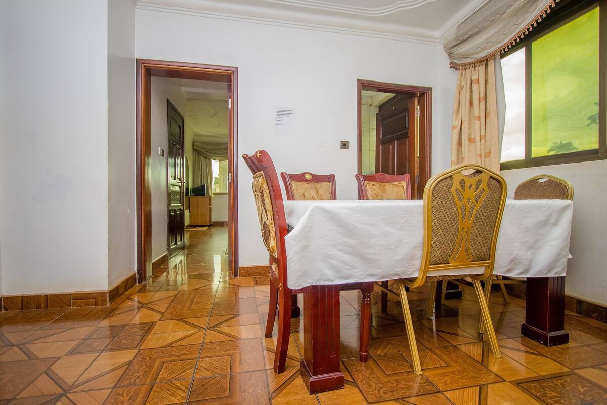Apartment, 2 Bedrooms | In-room dining