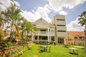 Exterior - Tiptone Hotel (Kampala)