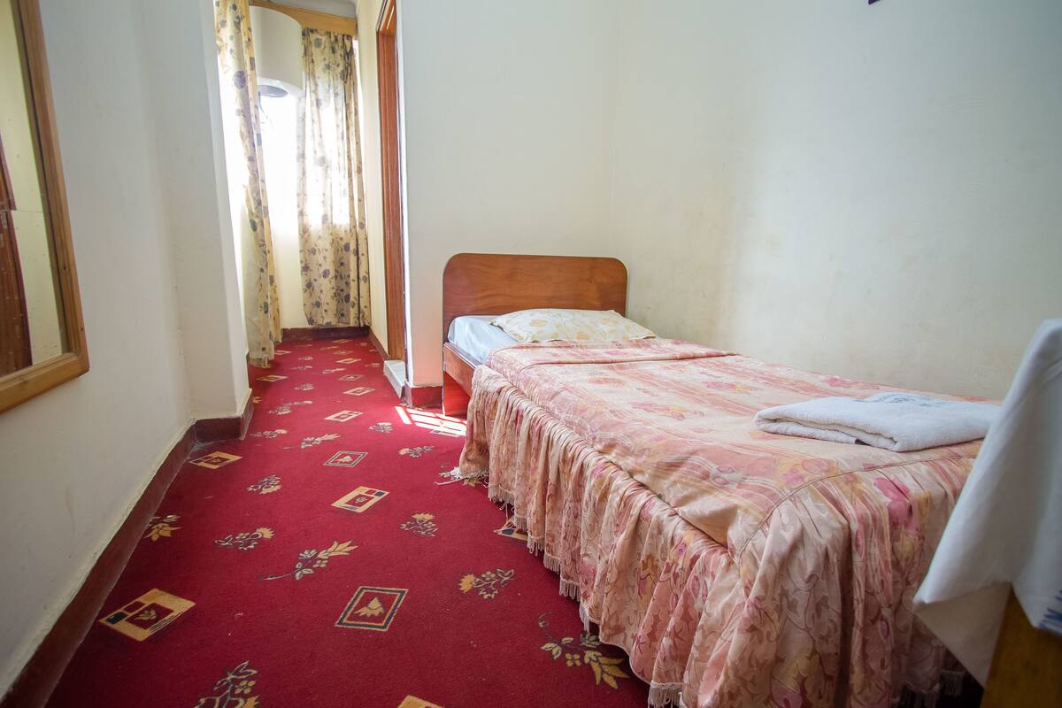 Coffres-forts dans les chambres, bureau, chambres insonorisées