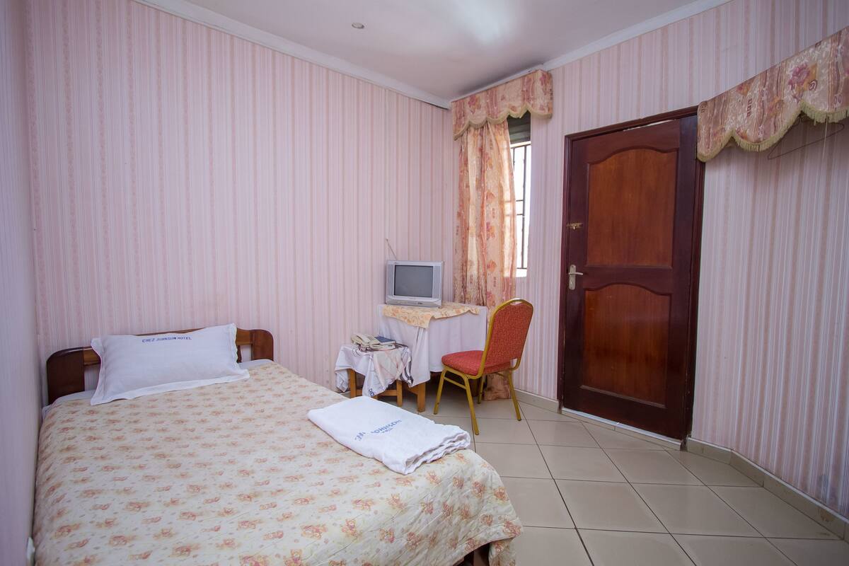 Coffres-forts dans les chambres, bureau, chambres insonorisées