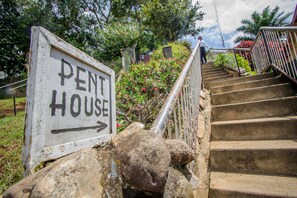 Garden - Hotel Diplomate (Kampala)