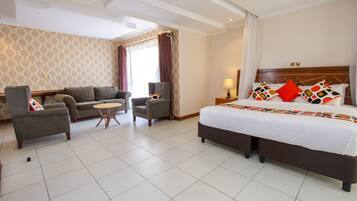 Deluxe Double Room | Minibar, in-room safe, desk, free WiFi