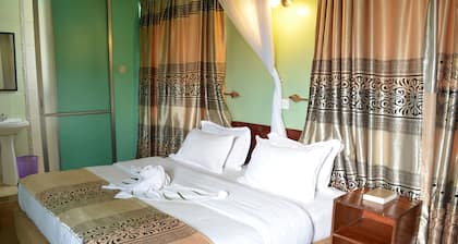 Royal City Hotel