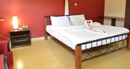 Royal City Hotel Dubai Complex