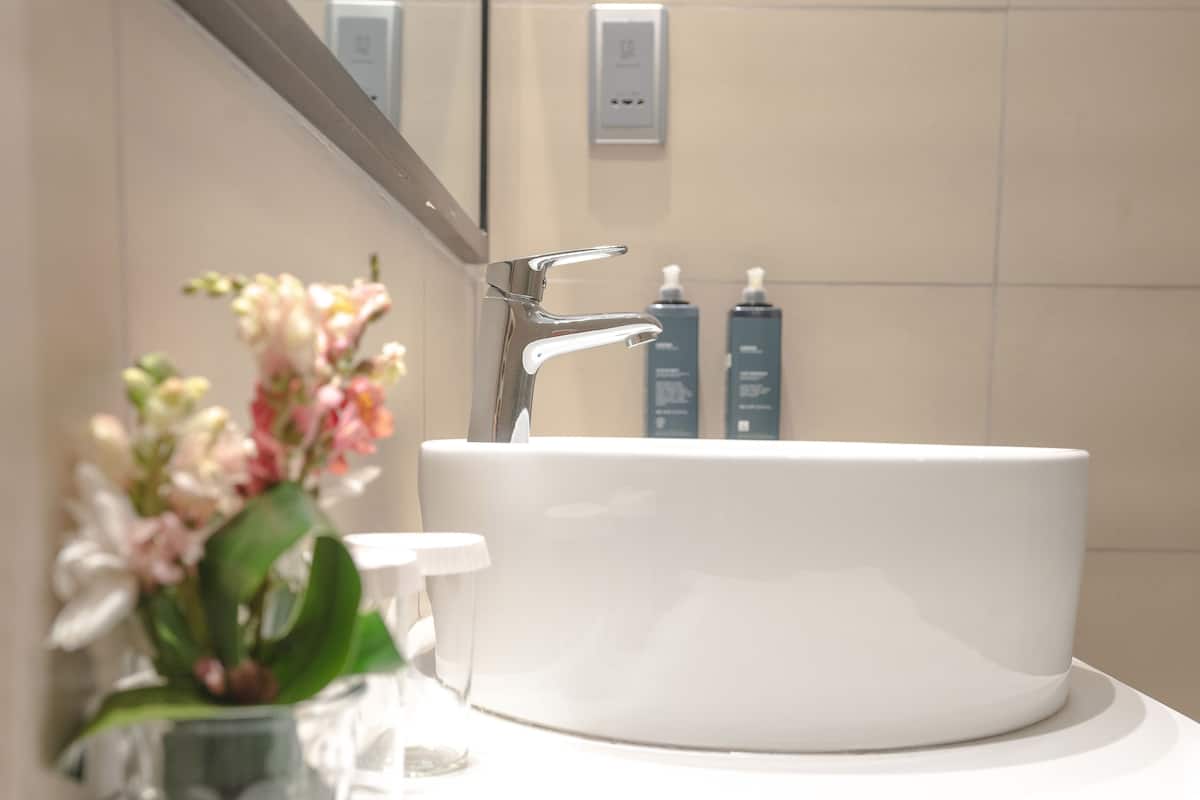 free toiletries, bathrobes, slippers, bidet