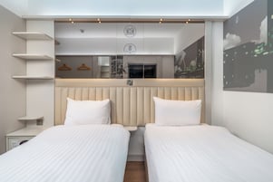 Classic Twin without Window | Premium bedding, in-room safe, desk, blackout drapes