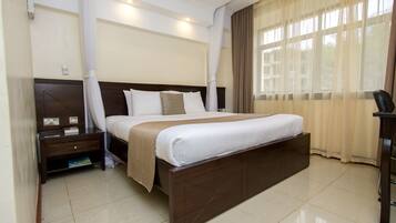 In-room safe, free WiFi