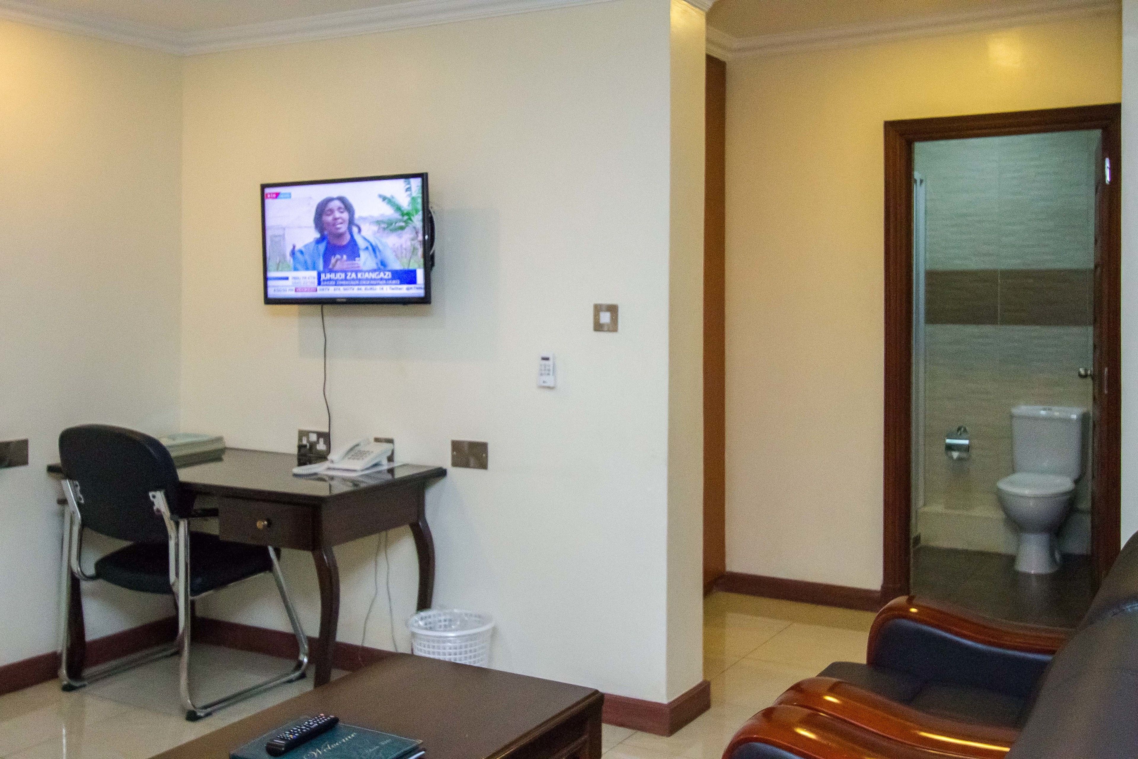 suite | in-room business centre