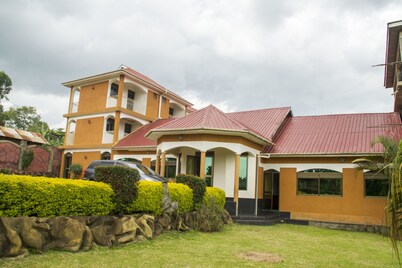 Rays Hotel