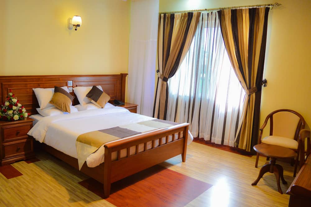 Red Ruby Hotel