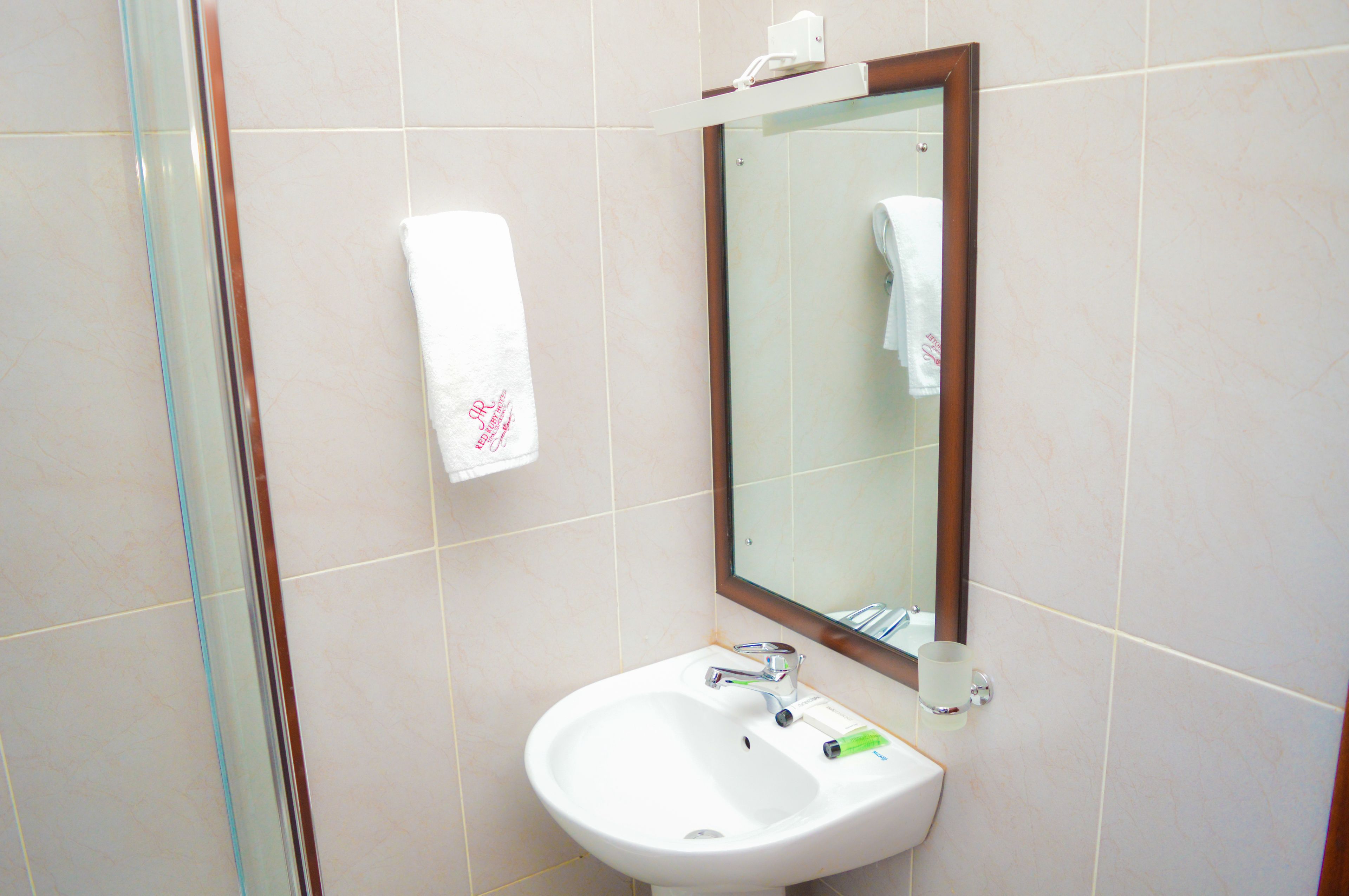 Foto - Red Ruby Hotel