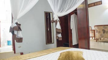 Apartment, 1 Bedroom | Desk, free WiFi, bed sheets