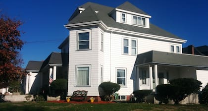 Château sur Mer Bed & Breakfast