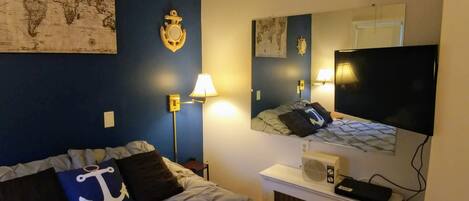 Quarto casal, 1 cama Queen | Wi-Fi de cortesia, roupa de cama