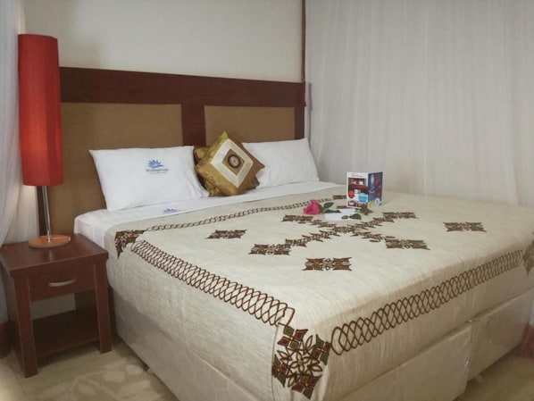 Standard Double Room | Desk, free WiFi, bed sheets