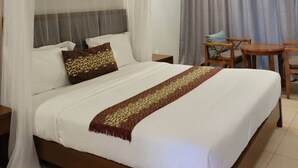 Bàn, truy cập Internet không dây miễn phí 