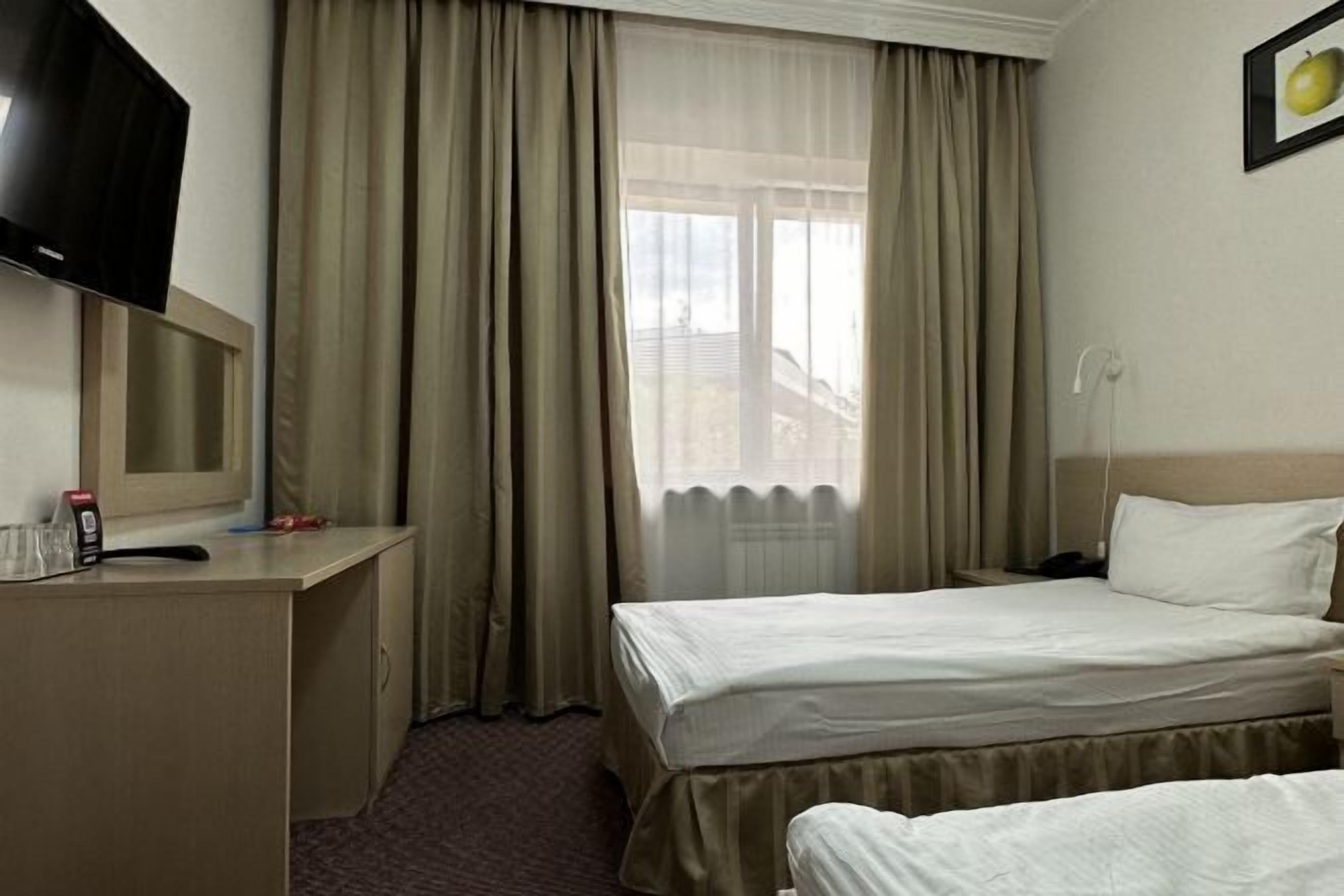 迷你吧、客房内保险箱、遮光窗帘、隔音