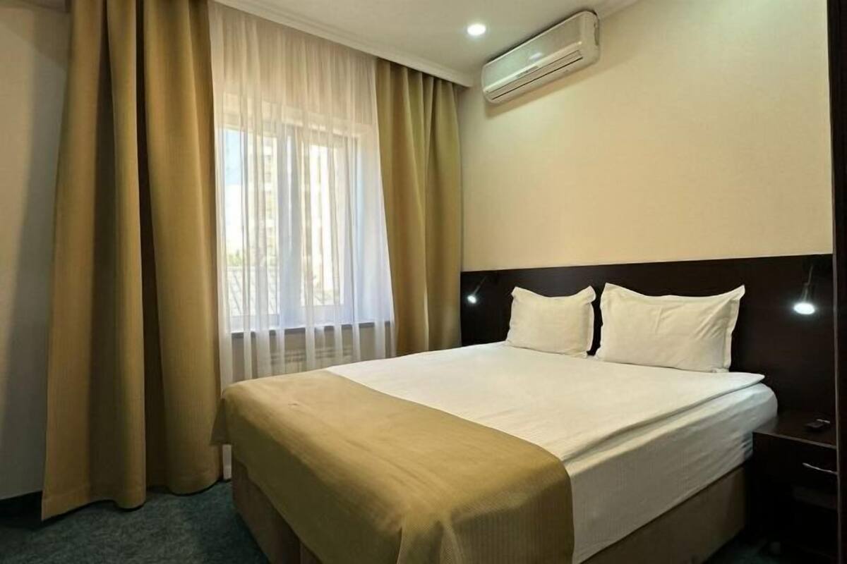 1 habitación, minibar y caja de seguridad en la habitación