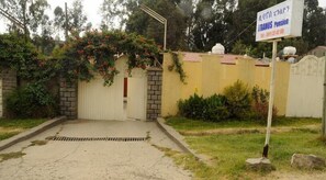 Entrada de la propiedad