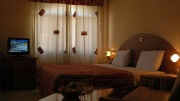 Minibar, in-room safe, desk, free WiFi