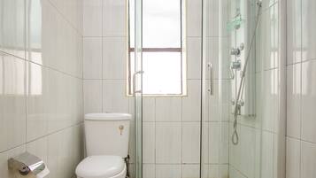 Standard Double Room, Balcony | Bathroom | Separate tub and shower, free toiletries, hair dryer, towels
