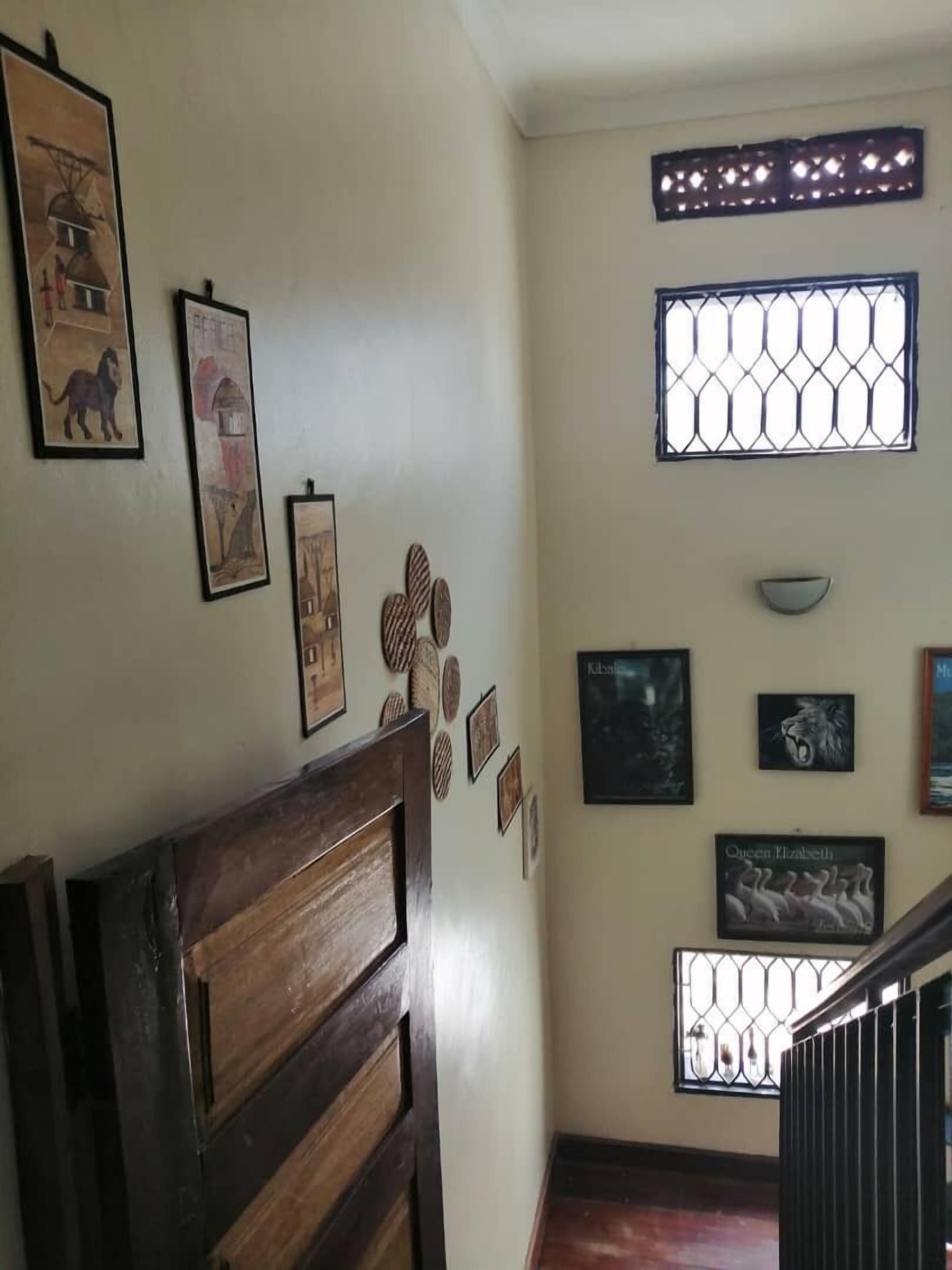 Handrails in stairways