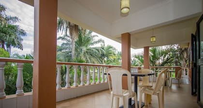 Hibis Hotel