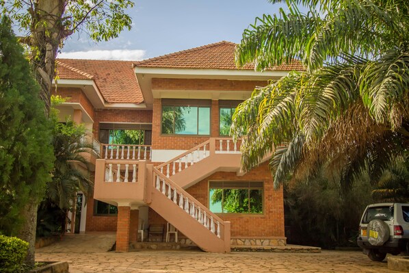 Bagian depan properti