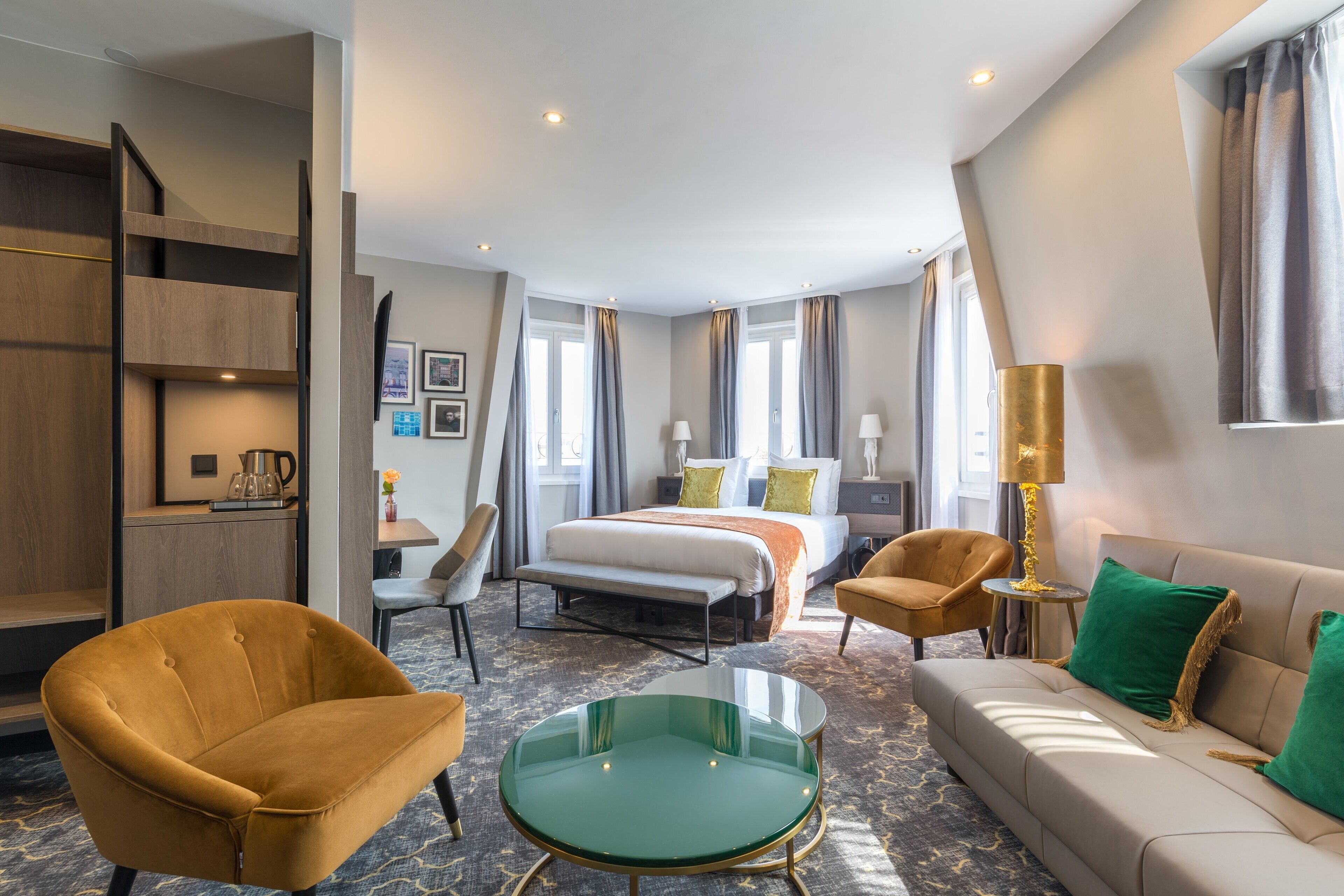 cosy quadruple room (max occ 4, max adults 4, max children 3) | hypo-allergenic bedding, minibar, in-room safe, desk