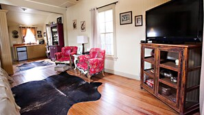 Interior - Das Solheid Sunday House (Fredericksburg)