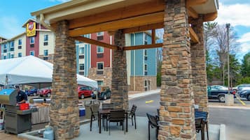 BBQ/picnic area