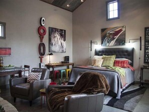 Cottage, 1 Bedroom, Non Smoking (Double Deer Ranch: Coyote) | 1 bedroom, Frette Italian sheets, premium bedding - Double Deer Ranch - Coyote (Fredericksburg)