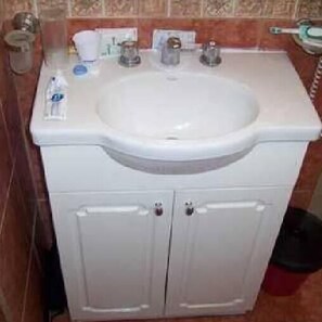 Bathroom - Hosteria Sur (San Carlos de Bariloche)