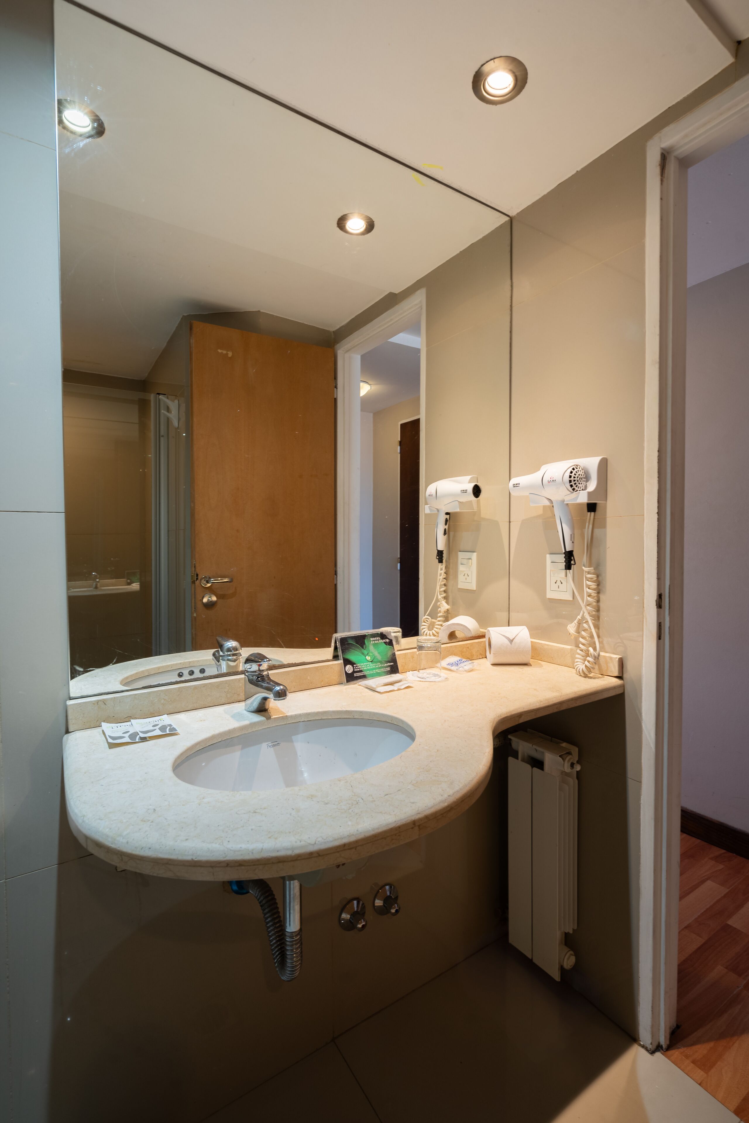 Photo - Lagos Andinos