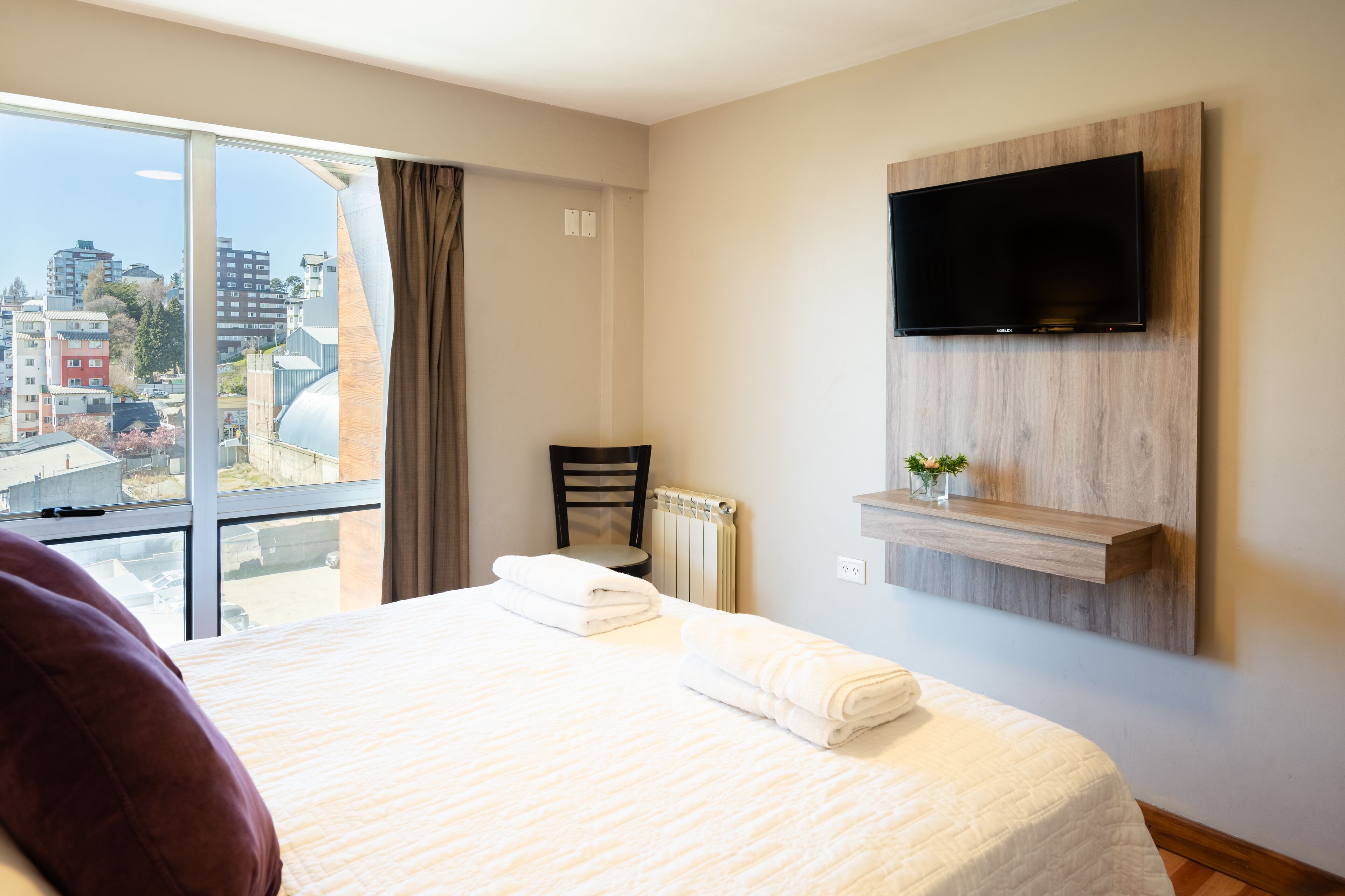 Photo - Lagos Andinos