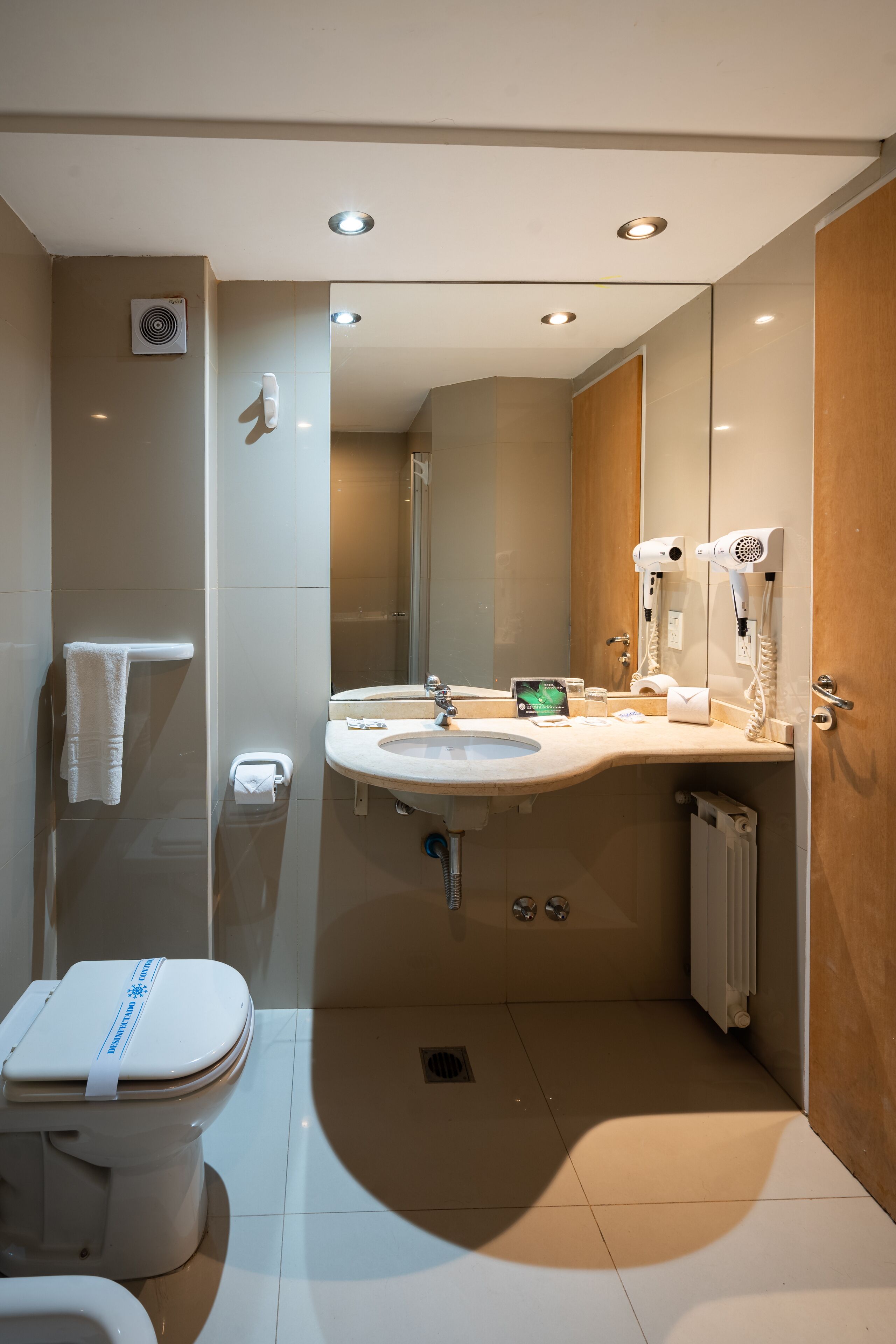 Photo - Lagos Andinos