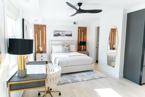 Luxury Townhome, 2 Bedrooms, Canal View | Premium bedding, individually decorated, individually furnished - The Georgetown House (Washington)