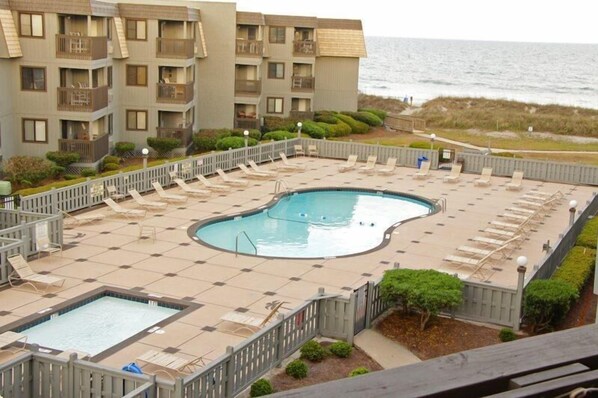 Condo, 2 Bedrooms | Rooftop pool