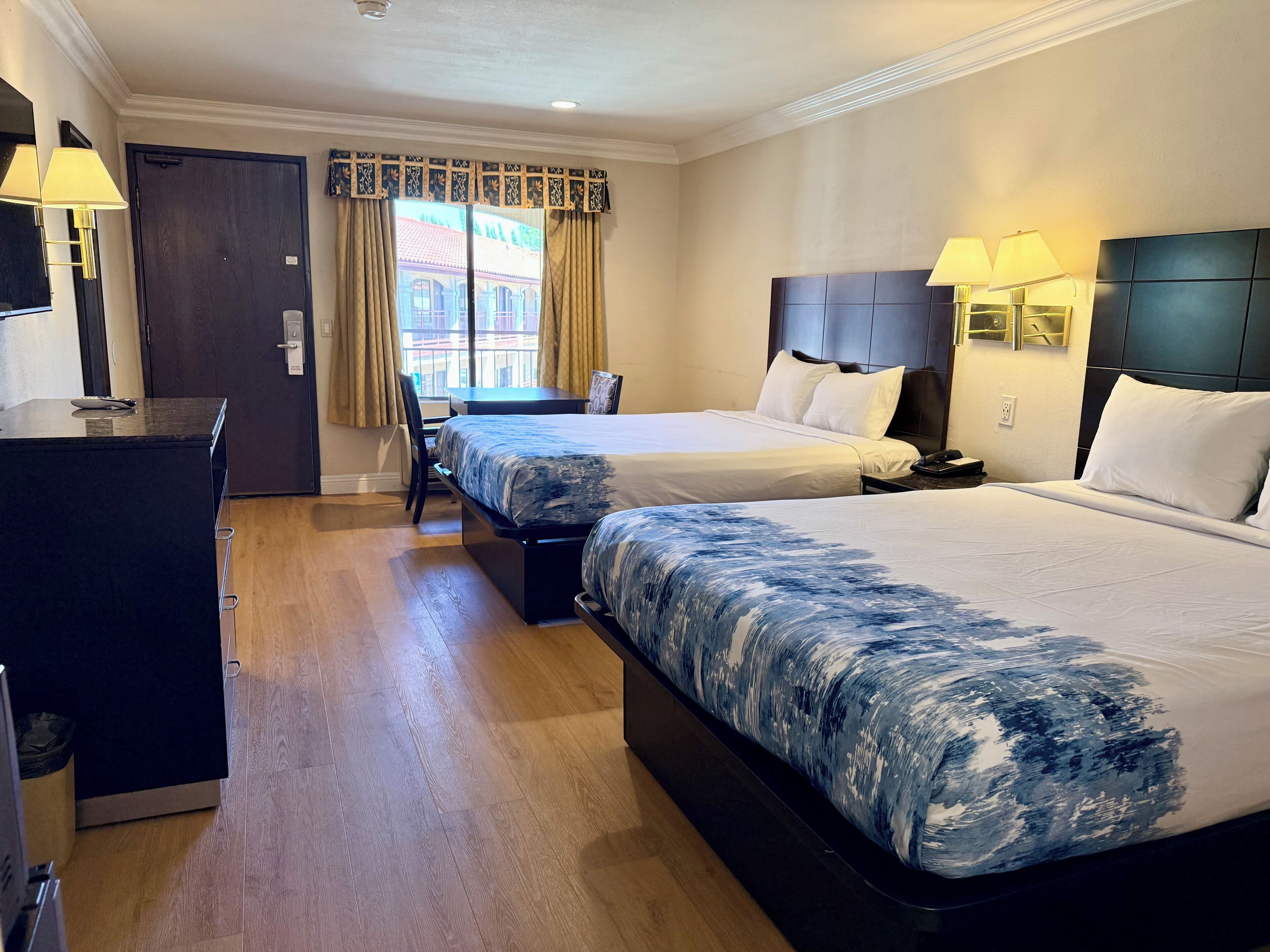 Double Room, 2 Queen Beds