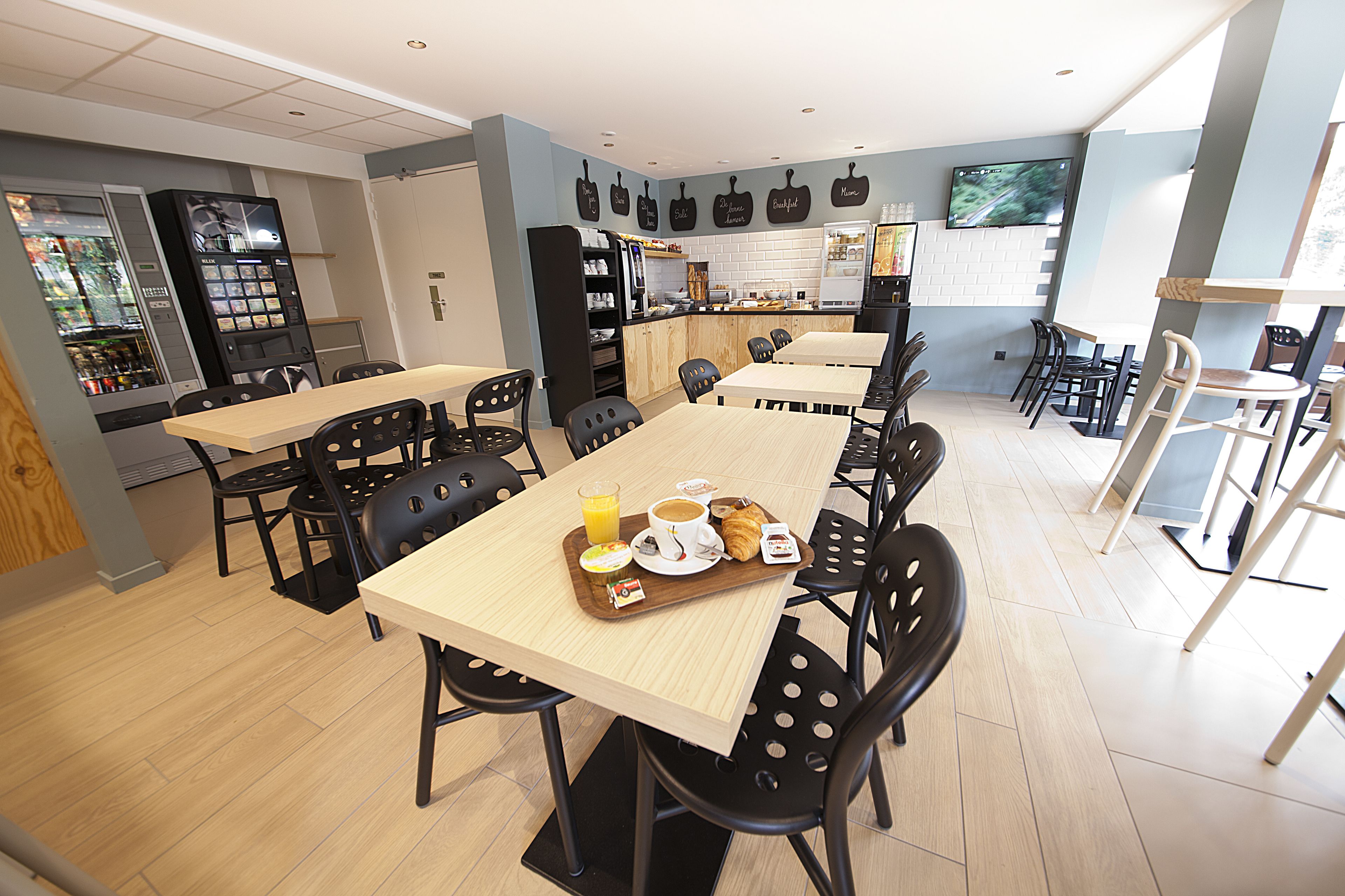 daily buffet breakfast (eur 8.50 per person)