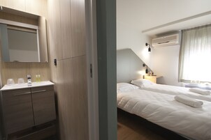 Standard Twin Room | Premium bedding, desk, iron/ironing board, free WiFi