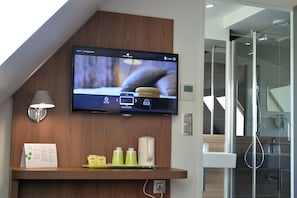 Next Generation, Room, 1 Double Bed | Room amenity