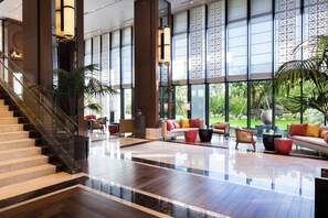 Lobby - Hyatt Regency Naha, Okinawa (Naha)