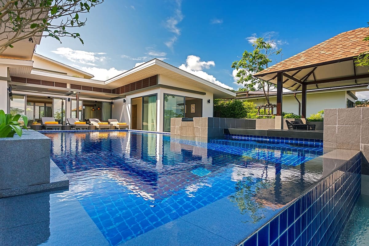 Villa, 4 Bedrooms, Private Pool | 1 bedroom, in-room safe, iron/ironing board, free cribs/infant beds