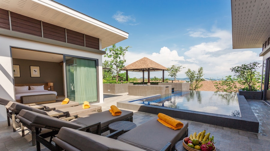 CASABAY Luxury Pool Villas by STAY