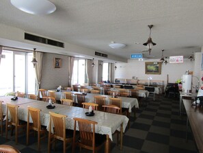 Food court - Hotel New Bernina (Otari)